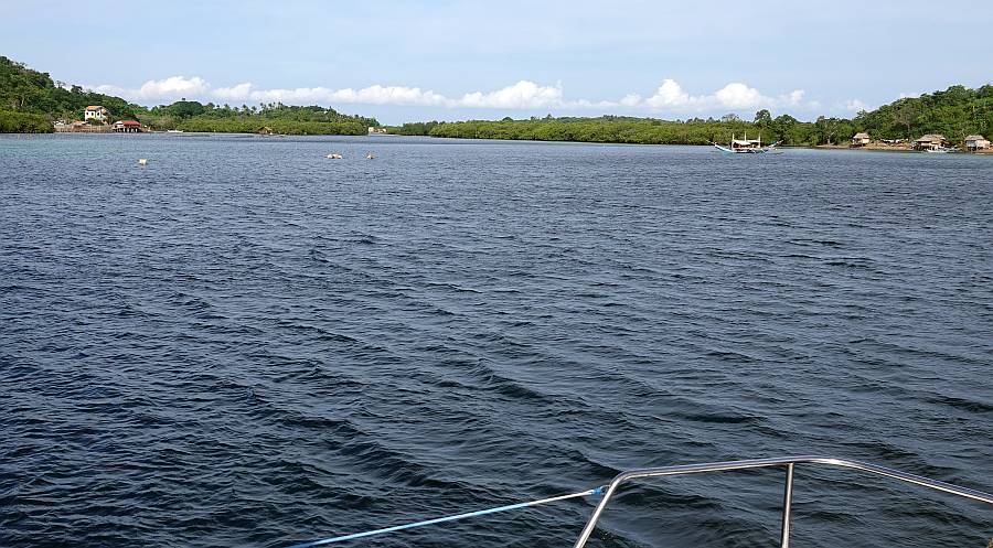 Looking east from our Icadambanuan anchorage