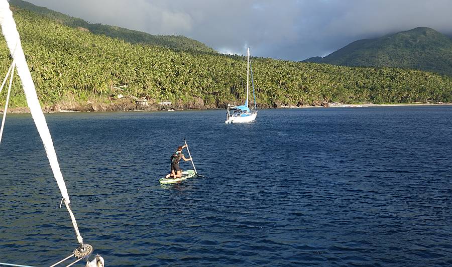 s/v Manta in San Antonio, looking west