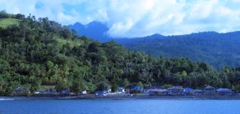 Sumlata village, with the Sulawesi hills behind