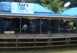 'Ana's put on a great yacht race each Friday followed by Tongan dancing