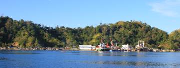 Bolaangmuki docks were too deep to anchor near