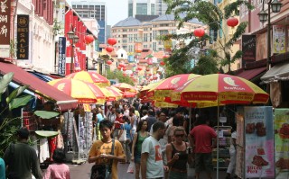 A street scene in Singapore's Chinatown 2006