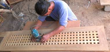 Houa rounding the many sharp corners of his teak lattice