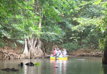 The family from Sea Eagle on the Indian River with Alexis