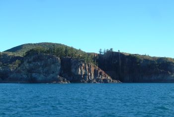Rocky cliffs outside Island Head Creek