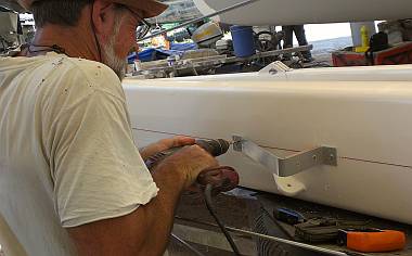 Jon got the last of the mast steps riveted to the mast