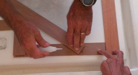 Breaking thin plywood strips to the correct lengths & gluing them together