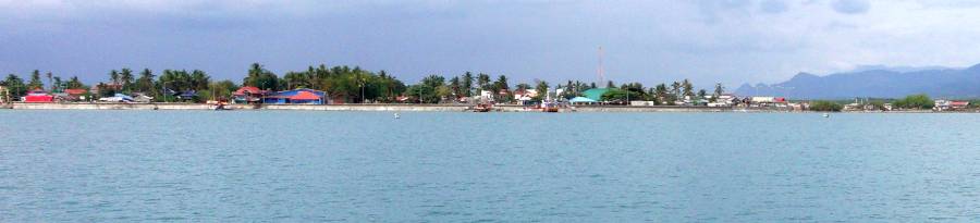 End of the San Jose peninsula from our Mangarin Bay anchorage