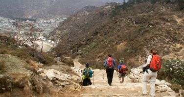 Coming into Khumjung, Pema's home