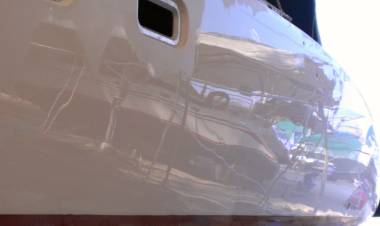 After sanding with 800, port hull is starting to show reflections