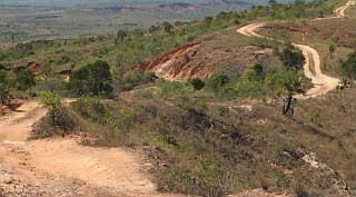  4X4 road into Tsingy Rouge