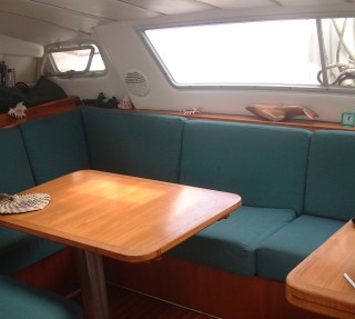 Salon and settee, as seen from the nav-desk