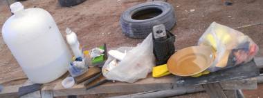 Nyalic tools: fresh water, biodegradable detergent, sanding pads, 1000 grit paper, clean rags, Nyalic, ceramic bowl, kitchen gloves